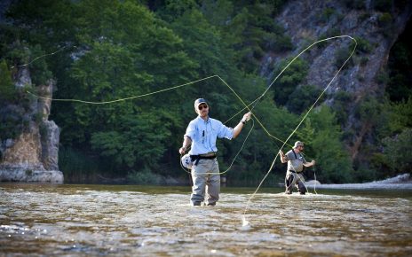 Fly Fishing Fish Angler Fisherman  - 17332085 / Pixabay